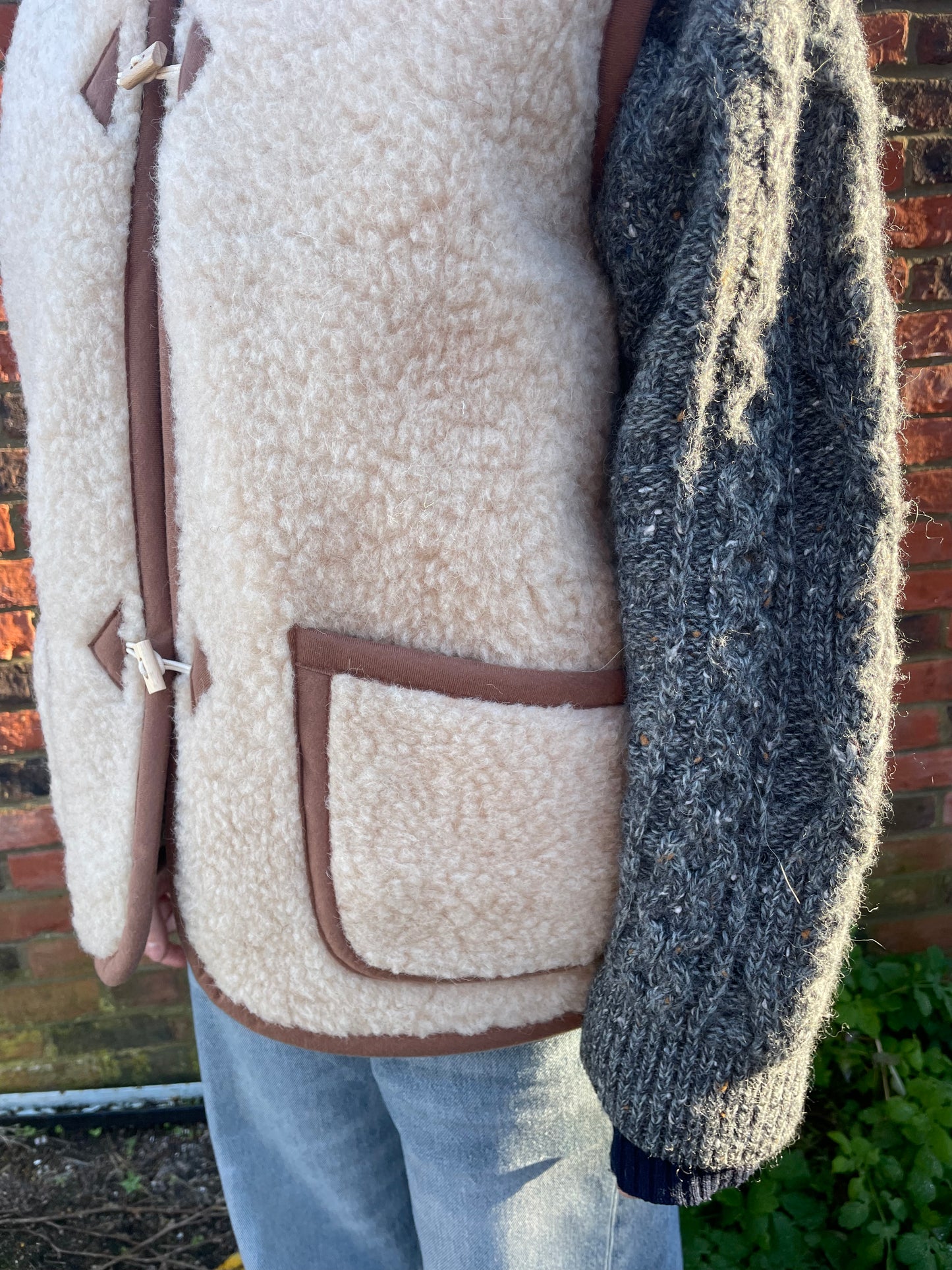 Shearling wool Vest in Natural
