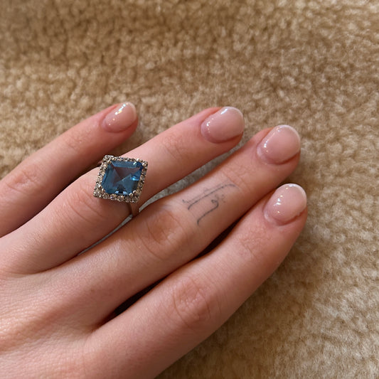 Blue Topaz and Cz Ring 925 silver Detailed Shield