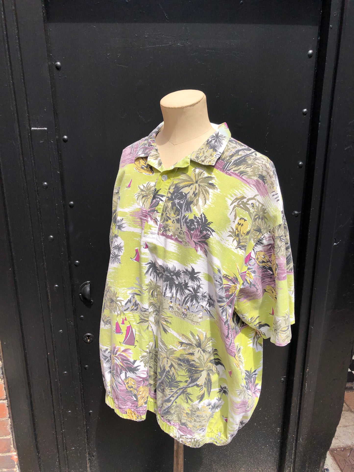 Vintage Hawaiian shirt
