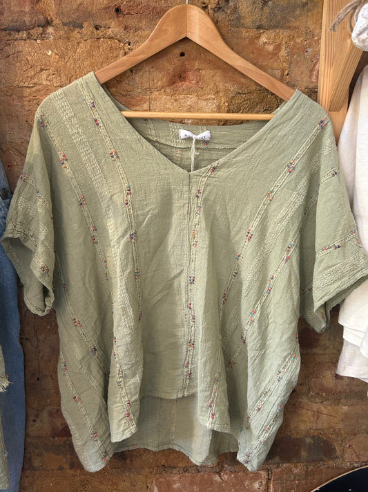Green linen embroidered T-shirt
